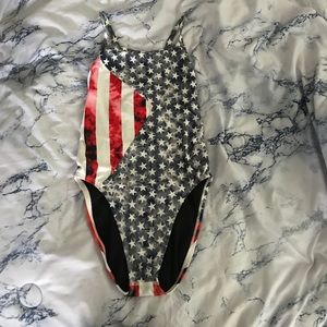 RARE “amerikah” jolyn fixed back suit